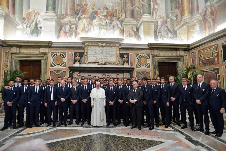 Juve e Lazio posano con Papa Francesco. Ap